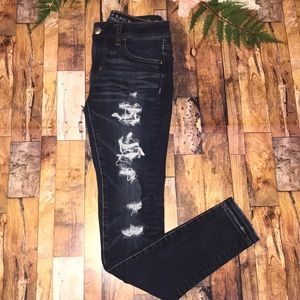 American Eagle Outfitters Ripped Skinny Jean